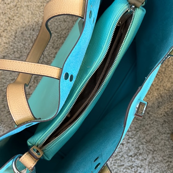 Charming Charlie Tote - Picture 4 of 14